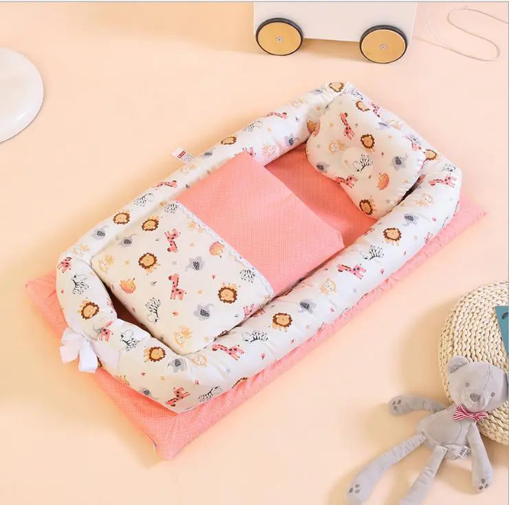 Foldable Portable Crib with Bionic Infant Mattress