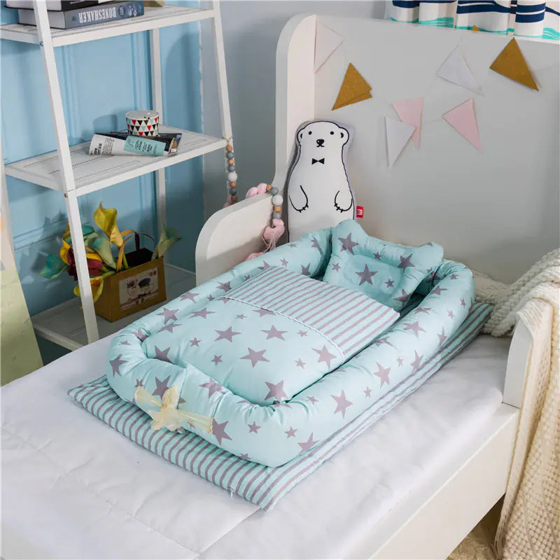 Foldable Portable Crib with Bionic Infant Mattress